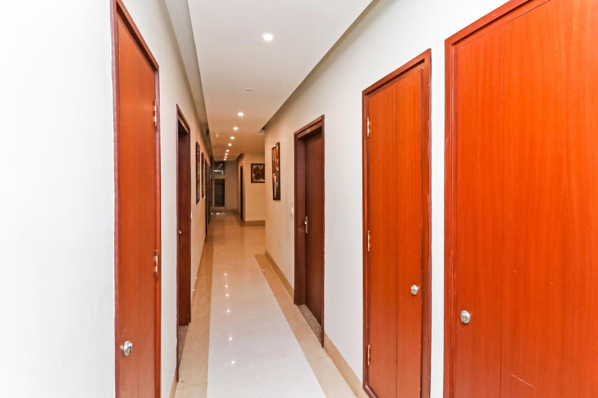 Oyo Hotel New Geetanjali Near Gautam Buddha Park Lucknow Ngoại thất bức ảnh